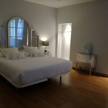Los Amigos Vip Rooms Мадрид Экстерьер фото