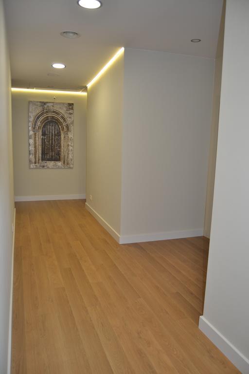 Los Amigos Vip Rooms Мадрид Экстерьер фото