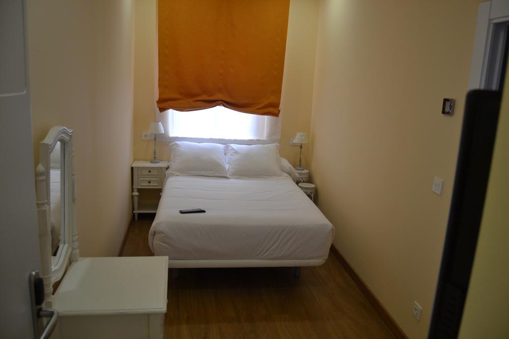 Los Amigos Vip Rooms Мадрид Экстерьер фото