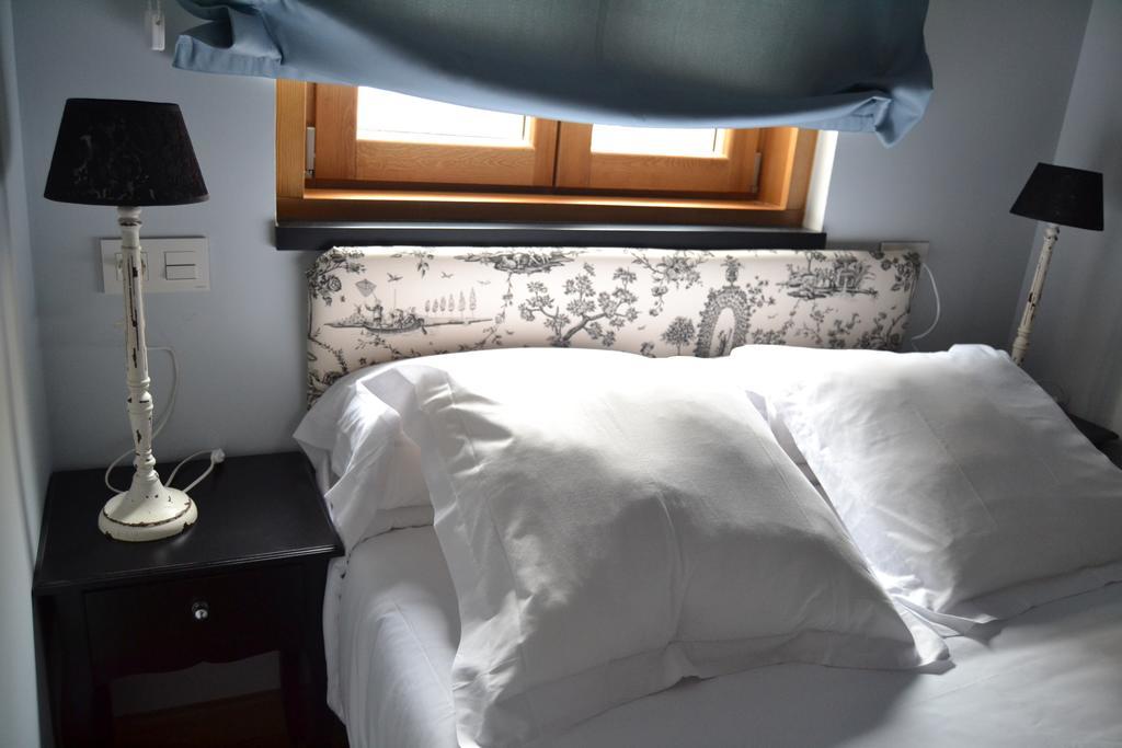 Los Amigos Vip Rooms Мадрид Экстерьер фото